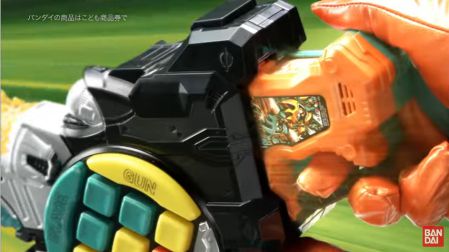 >仮面ライダーエグゼイド『ダブル装填 DXガシャコンキースラッシャー』