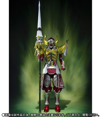 仮面ライダー鎧武 S I C 仮面ライダーバロン バナナアームズ が6月発送 甲冑状態での展示は直立型 1月13日受注開始 仮面ライダー鎧武 S I C 仮面ライダーバロン バナナアームズ が6月発送 甲冑状態での展示は直立型 1月13日受注開始