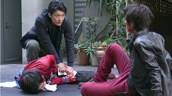 仮面ライダーアマゾンズ S2 第3話 Persona Non Grata 悠vs美月 悠とイユと父 駆除班復活 イユが千翼に 仮面ライダーアマゾンズ S2 第3話 Persona Non Grata 悠vs美月 悠とイユと父 駆除班復活 イユが千翼に