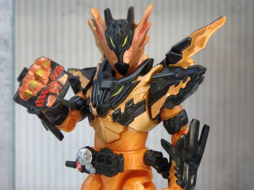 仮面ライダービルド「創動 スペシャル商品」