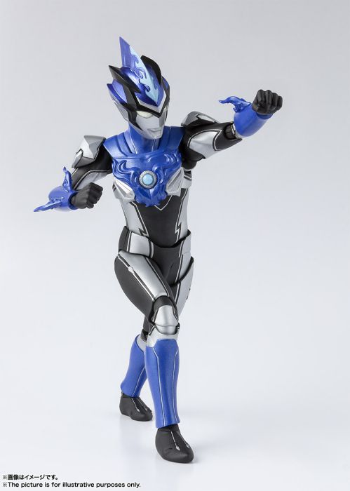 S.H.Figuarts ウルトラマンブル アクア