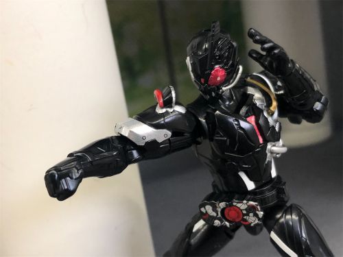 仮面ライダーゼロワン「装動 AI 09」にアークゼロ、ドードーマギア・ヒナが収録！「AI08」仮面ライダー雷のレビューも！