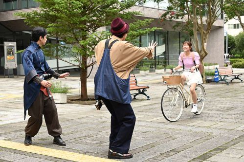 『仮面ライダーセイバー』第2章「水の剣士、青いライオンとともに。」