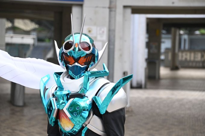 『仮面ライダーガッチャード』第1話「ガッチャ！ホッパー１！」