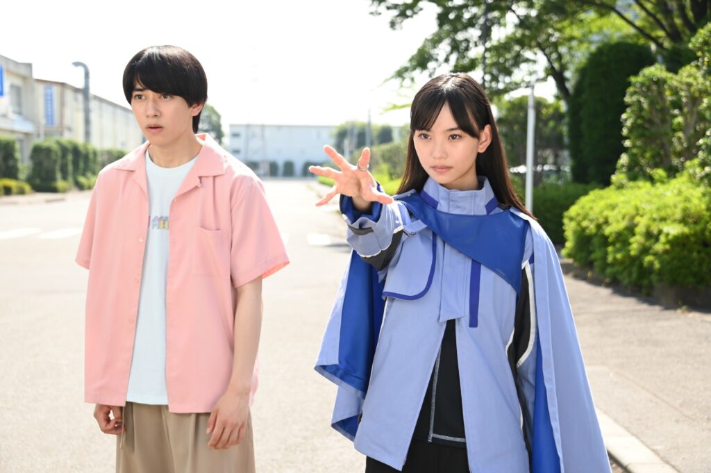 『仮面ライダーガッチャード』第2話「追跡、錬金、スケボーズ！」