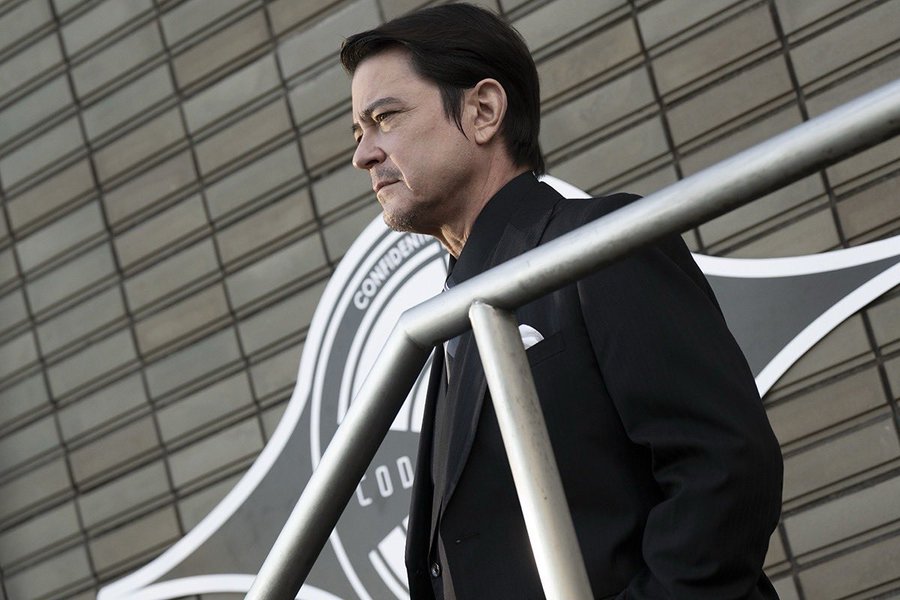 『仮面ライダーゼッツ』Case24でゼロの声役・川平慈英さんが真の姿・コードナンバー：ゼロ役で登場